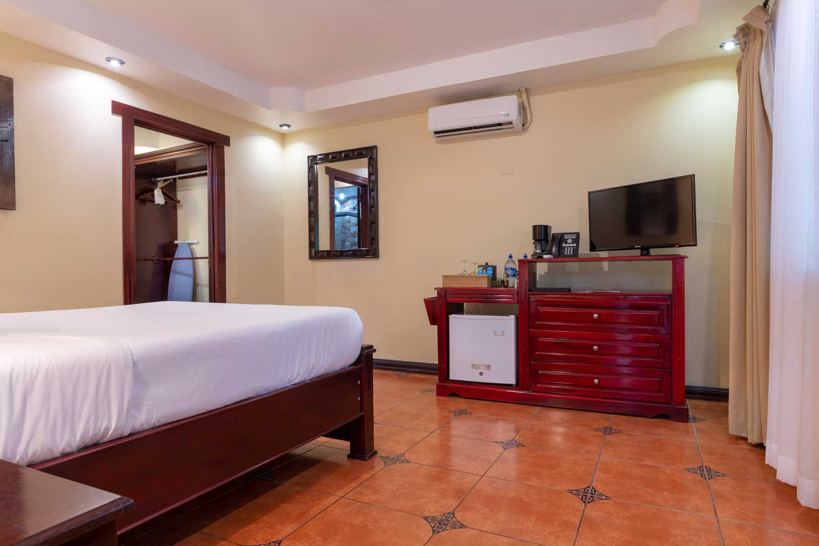 Junior_Suite_rooms_1